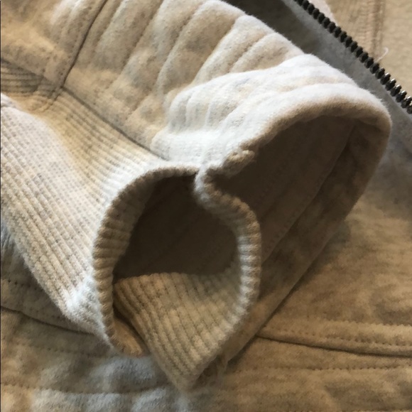 Lululemon Jacket - Picture 3 of 4